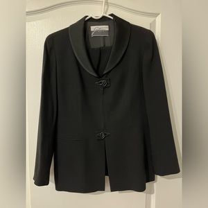 Gattinoni italy women’s black suit jacket and skirt